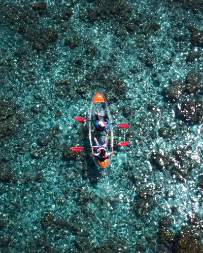 Glass bottom canoe at Furaveri